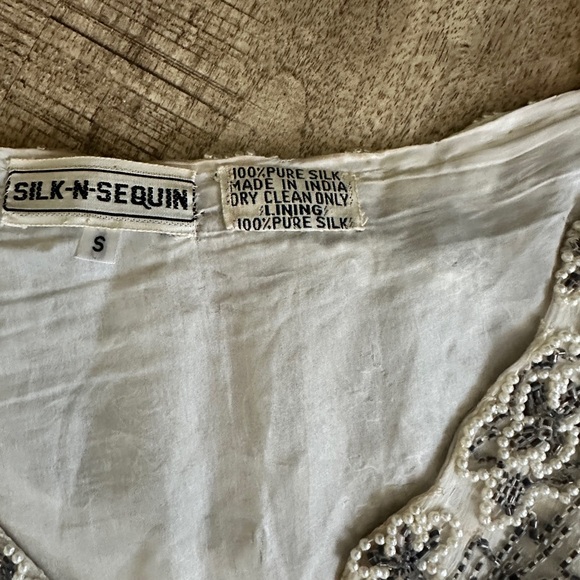 Vintage silk N sequin beaded dress.100% silk EUC Elegant Cream FloralEmbellished - Picture 3 of 8